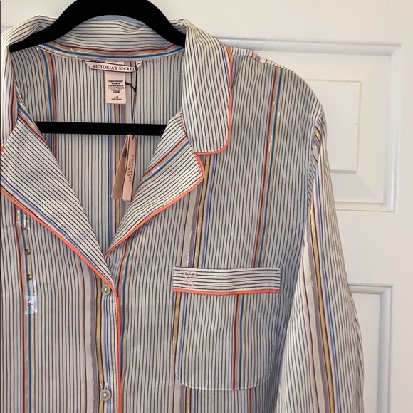 NWT VICTORIA’S SECRET button down night shirt /top - Picture 5 of 7
